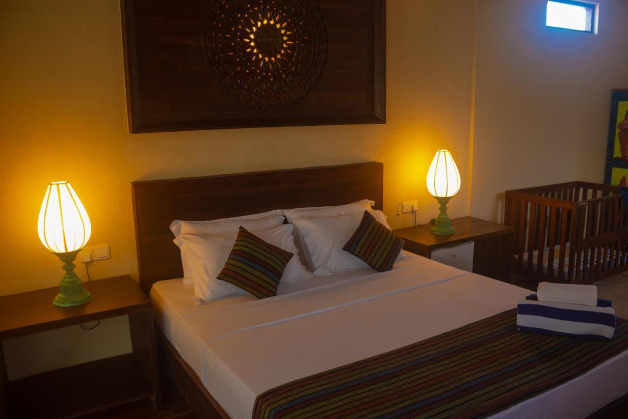 Guru Beach Resort Тангале Екстериор снимка