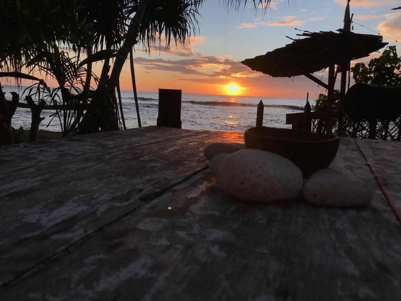 Guru Beach Resort Тангале Екстериор снимка