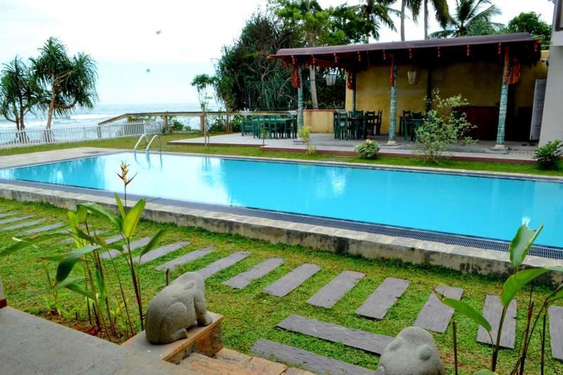 Guru Beach Resort Тангале Екстериор снимка