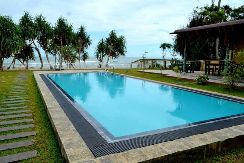 Guru Beach Resort Тангале Екстериор снимка