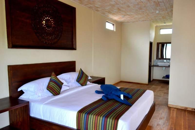 Guru Beach Resort Тангале Екстериор снимка